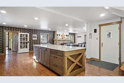 3701 E Clairemont Avenue, Eau Claire, WI 54701 - Photo 39