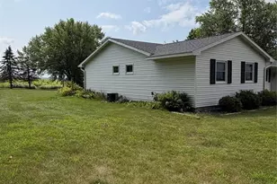 812 Oak St, Barron, WI 54812 - Photo 3