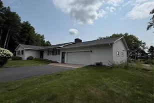 812 Oak St, Barron, WI 54812 - Photo 9