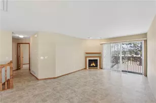 1102 Highpoint Ct, New Richmond, WI 54017 - Photo 3