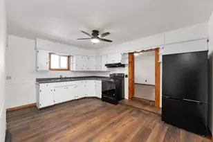 806 E Supple St, Boyd, WI 54726 - Photo 9