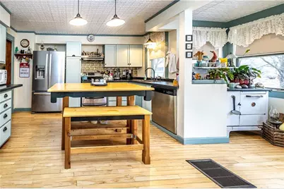 11 S 5th Street, Black River Falls, WI 54615 - Photo 7