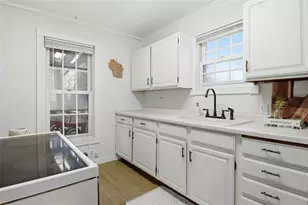 2607 6th St, Eau Claire, WI 54703 - Photo 15