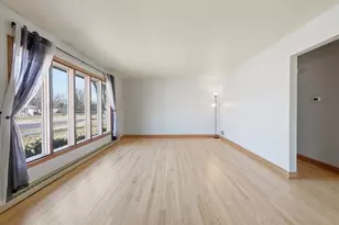 321 W Tyler Ave, Eau Claire, WI 54701 - Photo 5