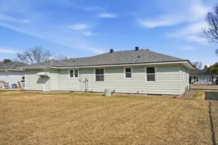 321 W Tyler Ave, Eau Claire, WI 54701 - Photo 19