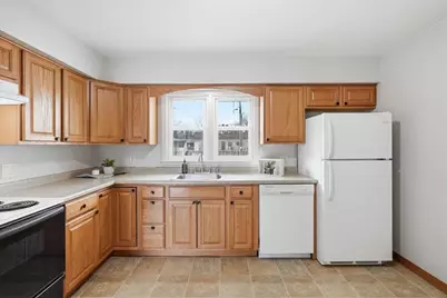 321 W Tyler Avenue, Eau Claire, WI 54701 - Photo 7