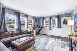 728 2nd St, Altoona, WI 54720 - Photo 7