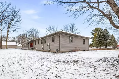3019 Deerfield Drive, Eau Claire, WI 54703 - Photo 7