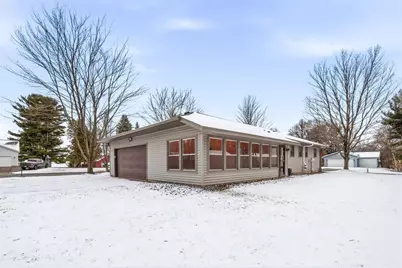 3019 Deerfield Drive, Eau Claire, WI 54703 - Photo 5