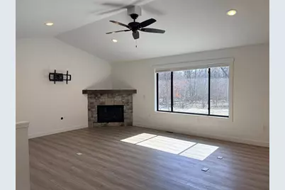 9217 24th Avenue, Eau Claire, WI 54703 - Photo 9