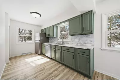 827 Truax Boulevard, Eau Claire, WI 54703 - Photo 11