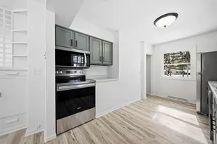 827 Truax Blvd, Eau Claire, WI 54703 - Photo 13