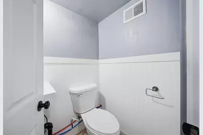 827 Truax Boulevard, Eau Claire, WI 54703 - Photo 23