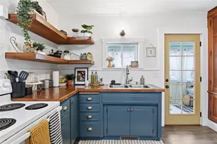 1115 Birch St, Eau Claire, WI 54703 - Photo 9