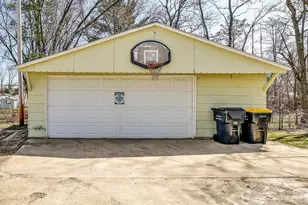 453 Glendale Ave, Tomah, WI 54660 - Photo 5