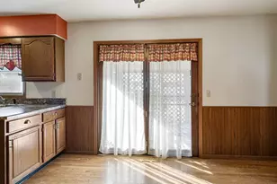 2858 Milton Rd, Eau Claire, WI 54701 - Photo 9