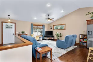 6860 Willow Creek Rd, Eau Claire, WI 54701 - Photo 9