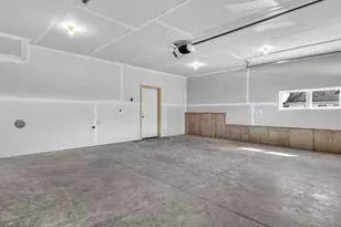 2302 1st St, Eau Claire, WI 54703 - Photo 25