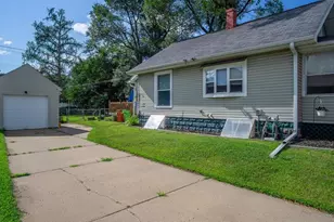 2124 8th St, Eau Claire, WI 54703 - Photo 21