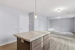 2647 Sessions St, Eau Claire, WI 54701 - Photo 5