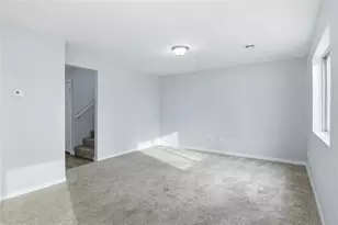 2647 Sessions St, Eau Claire, WI 54701 - Photo 7