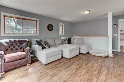 1332 Knapp Street, Menomonie, WI 54751 - Photo 11