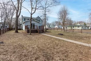 1332 Knapp St, Menomonie, WI 54751 - Photo 31