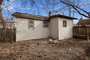 1127 E Madison St, Eau Claire, WI 54703 - Photo 5