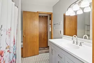 804 Golf Rd, Black River Falls, WI 54615 - Photo 11