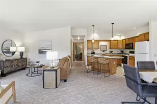 926 Tainter St, Menomonie, WI 54751 - Photo 5