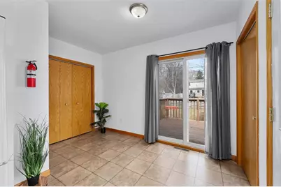 712 W Elm Street, Chippewa Falls, WI 54729 - Photo 17