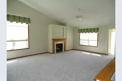 4525 E Hamilton Avenue #28, Eau Claire, WI 54701 - Photo 11