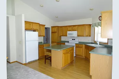 4525 E Hamilton Avenue #28, Eau Claire, WI 54701 - Photo 7