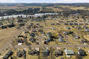 406 Thompson St, Bloomer, WI 54724 - Photo 33