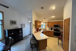 2913 Bethel St, Eau Claire, WI 54703 - Photo 7