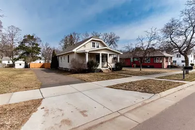 716 Mansfield Street, Chippewa Falls, WI 54729 - Photo 3
