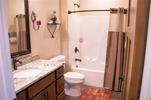 4252 Drier Ct, Eau Claire, WI 54701 - Photo 11