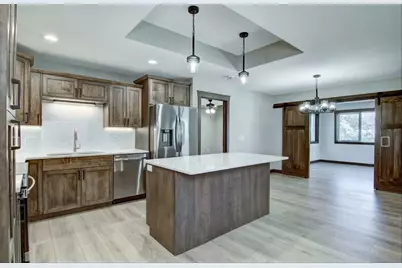 703 Sequoia Drive, Altoona, WI 54720 - Photo 3