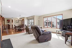 2528 E Princeton Ave, Eau Claire, WI 54703 - Photo 11