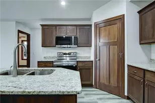 151 Fairview Ct, Menomonie, WI 54751 - Photo 9