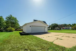 3241 Starr Ave, Eau Claire, WI 54703 - Photo 9