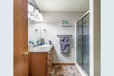 318 Paris Place, Eau Claire, WI 54703 - Photo 25