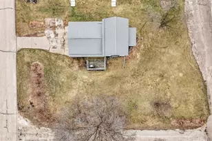 206 S Park Rd, Blair, WI 54616 - Photo 17