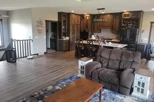 3482 Creek Ridge Dr, Eau Claire, WI 54703 - Photo 5