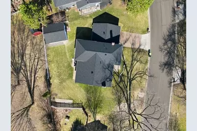 3503 W Country Club Lane, Altoona, WI 54720 - Photo 9