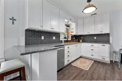 1720 South Street, Eau Claire, WI 54701 - Photo 9