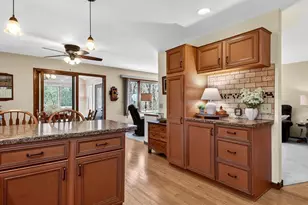 3065 Davis Dr, Eau Claire, WI 54701 - Photo 3