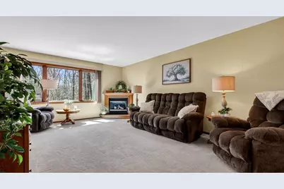 3065 Davis Drive, Eau Claire, WI 54701 - Photo 11