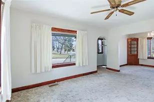 557 Bergen Ave, Eau Claire, WI 54703 - Photo 3