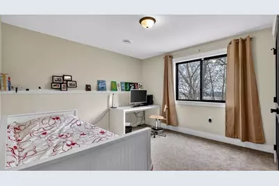 4642 S Oakwood Hills Parkway, Eau Claire, WI 54701 - Photo 33